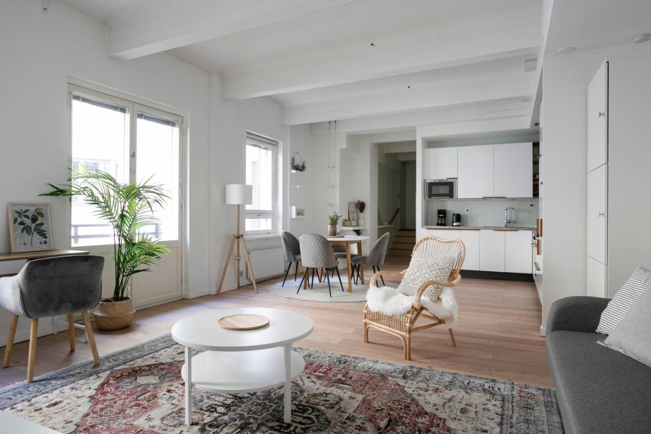 2Ndhomes Loft Apartment With Spa & Balcony By The White Church Helsinki Exterior photo
